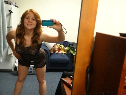 Redhead mirror selfie #KId4lsLd